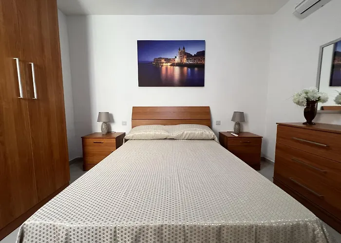 Apartment Quiet, Cosy In Ghadira Bay By Homely